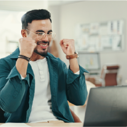 hompre pide credito y se lo aprueban